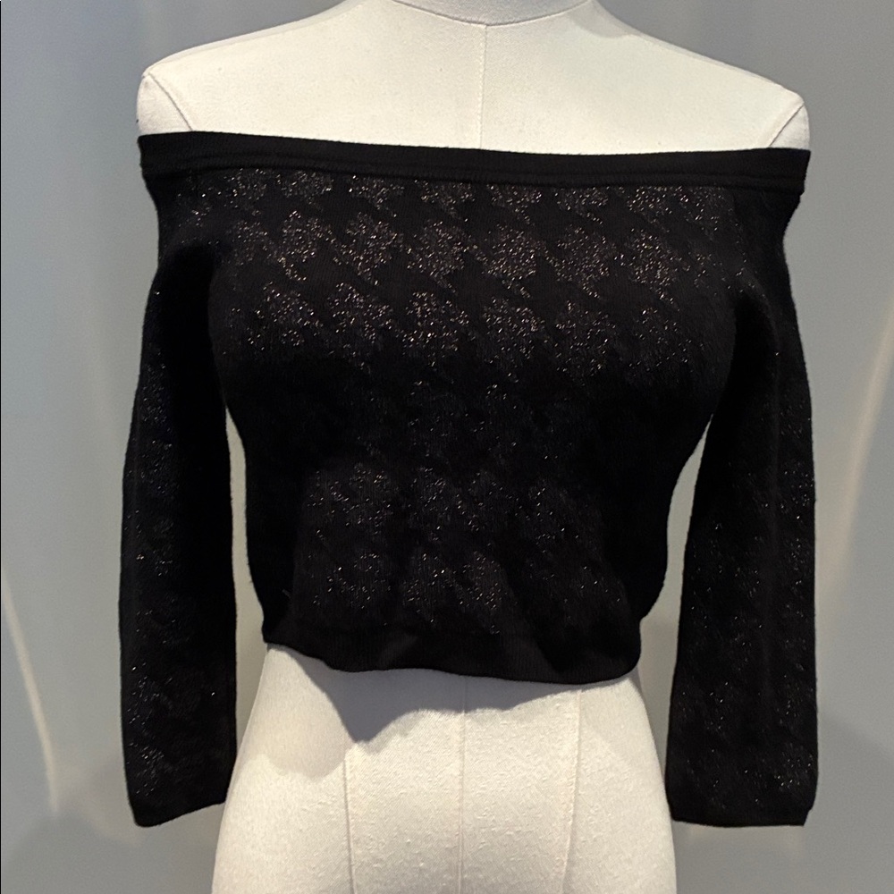 Marciano Black  Off-Shoulder cropped Sweater